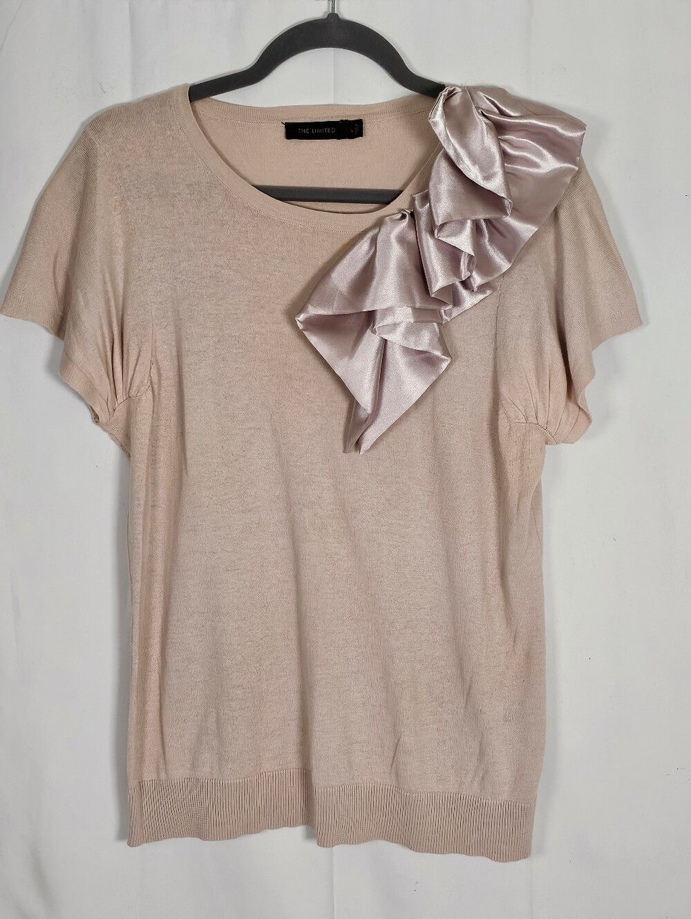 The Limited Y2K Short Sleeve Sweater with Silk Ribbon Detail Woman's Large. EUC